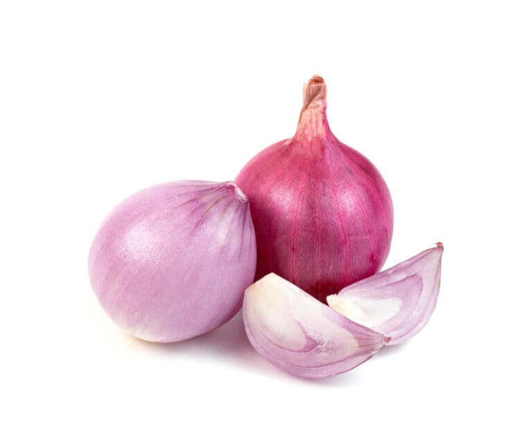 Shallots or red onion, purple shallots on wooden background , fresh shallot  for medicinal products or herbs and spices Thai food made from this raw  shallot 10238227 Stock Photo at Vecteezy